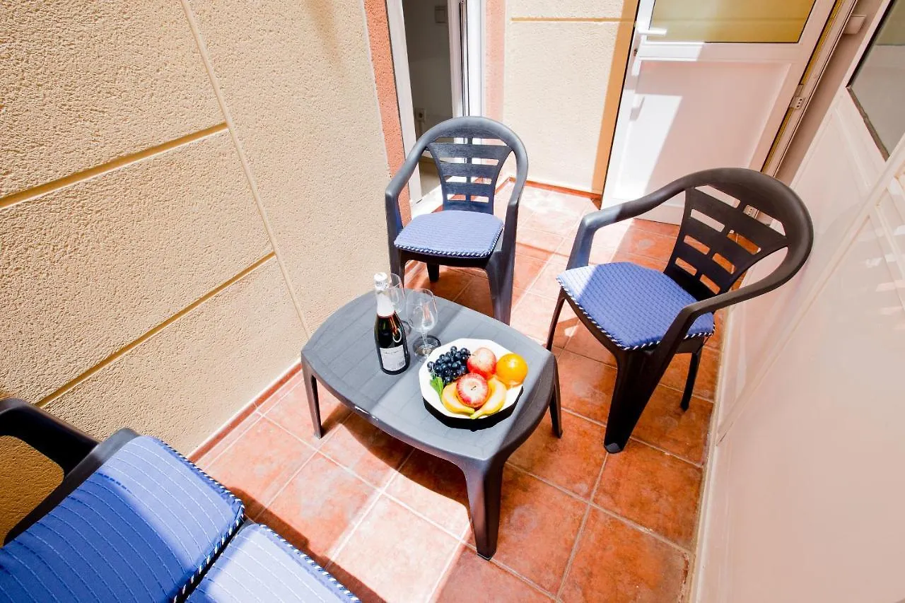 Apartment B2 Las Vistas Beach Wi Fi Fibra Smart Tv Los Cristianos  Spain
